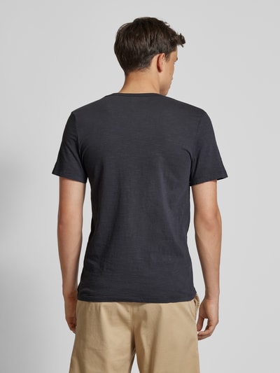 Jack & Jones T-Shirt mit V-Ausschnitt Modell 'SPLIT' Black 5