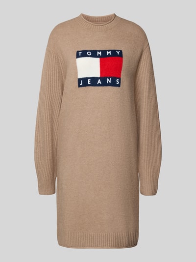 Tommy Jeans Relaxed Fit Strickkleid mit Woll-Anteil Camel 2