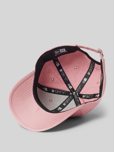 New Era Basecap mit Label-Stitching Modell 'LEAGUE' Rosa 2