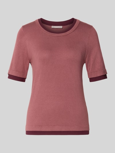 Produktfoto, Slim Fit Strickshirt aus Viskose-Mix von Christian Berg Woman in Altrosa mit 2-in-1-Optik, Rundhalsausschnitt, Halbarm, 57 cm Rückenlänge, 29 cm Ärmellänge