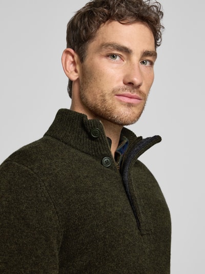 Barbour Regular Fit Troyer aus reiner Wolle Oliv 3