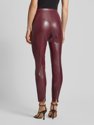 Patrizia Pepe Skinny Fit Hose in Leder-Optik Bordeaux 5