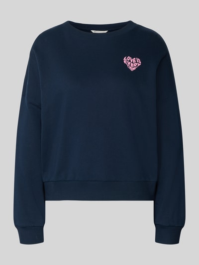 Produktfoto, Regular Fit Sweatshirt aus reiner Baumwolle von Tom Tailor Denim in Dunkelblau, unifarben, Rundhals, Label-Schriftzug, Sweatstruktur