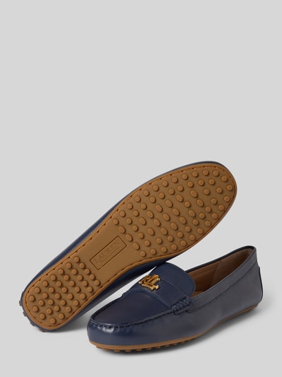 Produktfoto, granatowy Loafer aus echtem Rindsleder Modell 'BARNSBURY' von Lauren Ralph Lauren, unifarbna, kwadratowy nosek, płaska podeszwa z bieżnikiem, gładka tekstura, logo na wierzchu, materiał: prawdziwa skóra bydlęca