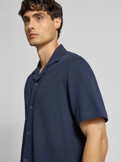 Christian Berg Men Regular Fit Freizeithemd mit Reverskragen Marine 3