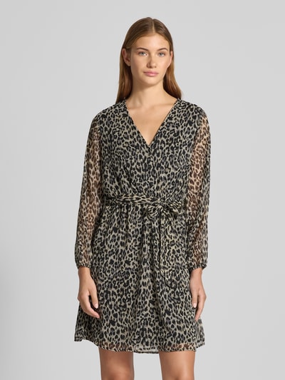 ONLY Tailliertes Freizeitkleid mit Ballonärmeln Modell 'CERA' Offwhite 4
