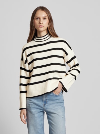 Only Sweter z dzianiny o kroju comfort fit z szerokimi, prążkowanymi ściągaczami  Biały 4