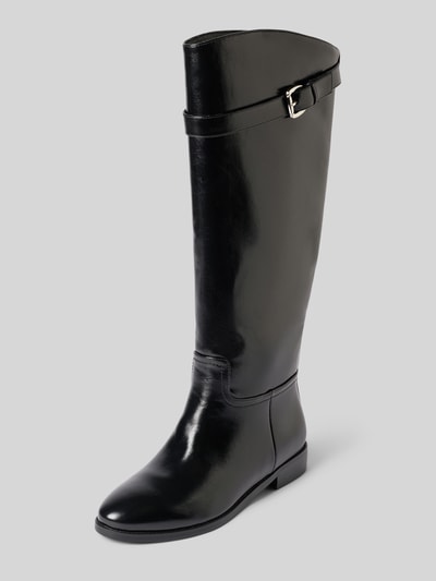 Produktfoto, Stiefel mit Riemen und Dornschließe von BIANCO in Schwarz, abgerundete Spitze, glatte Sohle, glänzende Oberfläche, Weitschaft