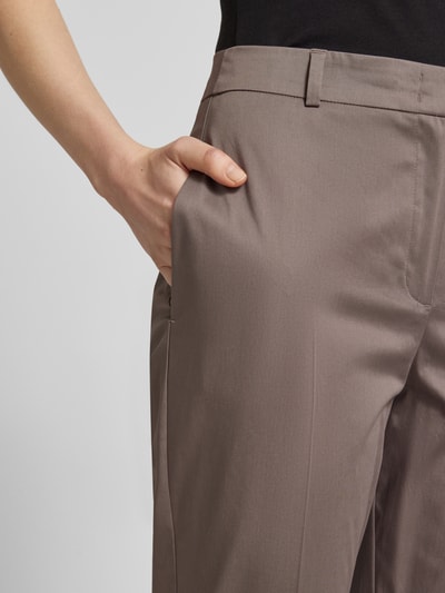 comma Slim Fit Stoffhose mit Bügelfalten Taupe 3