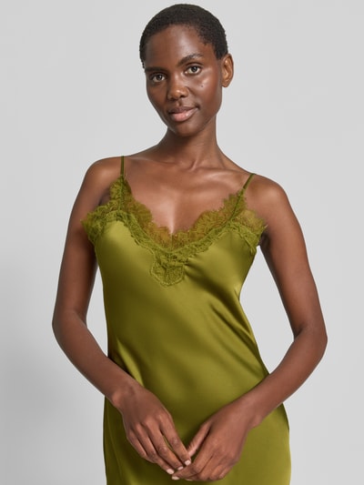 MANGO Midikleid aus Satin mit Spitzenbesatz Modell 'EASY' Oliv 3
