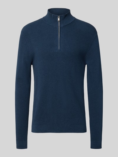 Produktfoto, dunkelblauer Slim Fit Troyer aus Baumwoll-Mix von Matinique mit Troyer-Kragen, geripptem Bund und langen Ärmeln