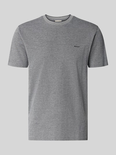 Produktfoto, T-Shirt mit Rundhalsausschnitt und Label-Stitching von Gant aus reiner Baumwolle, Regular-Fit, grau meliert.