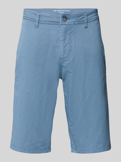 Produktfoto, Slim Fit Chinoshorts aus Baumwoll-Mix von Tom Tailor, efekt: tkany wzór na całej powierzchni, krój slim fit, aplikacja z logo, szlufki na pasek, zapięcie na guzik i ukryty zamek błyskawiczny, wpuszczane kieszenie, kieszenie z tyłu, wykończenie materiału: splot twill, materiał: mieszanka bawełny