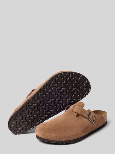 Produktfoto, Hausschuhe aus echtem Leder Modell 'Boston' von Birkenstock in Braun, abgerundete Form, offene Ferse, Absatzhöhe 3 cm, Herren