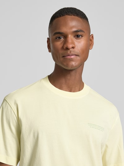 Tom Tailor Denim T-shirt o kroju relaxed fit z czystej bawełny Jasnożółty 3