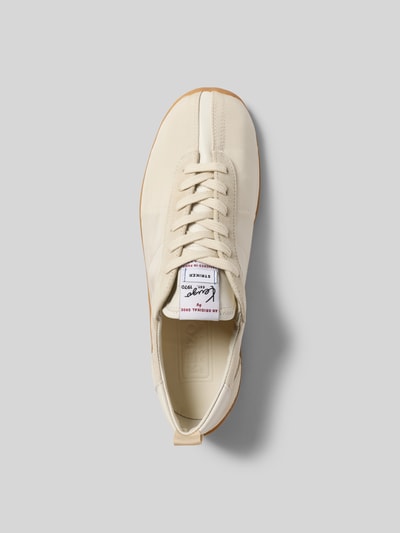 Produktfoto, Sneaker mit Ziernähten von Kenzo, Damen Sneaker aus Satin in abgerundeter Form, Schnürverschluss, strukturierte Sohle, cremefarbene Töne