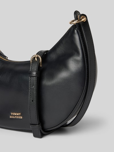 Tommy Hilfiger Torebka ze skóry naturalnej na długim pasku Czarny 3