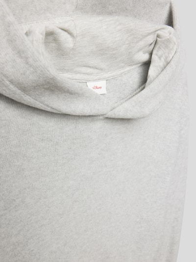 s.Oliver RED LABEL Hoodie in Melange-Optik Mittelgrau meliert 2