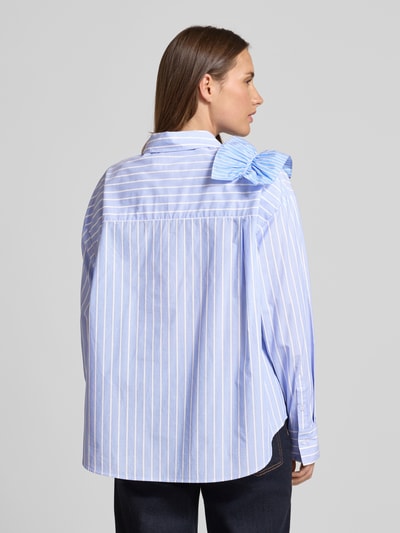 Essentiel Antwerp Relaxed Fit Hemdbluse aus reiner Baumwolle Modell 'IBODY' Hellblau 5