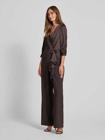 Adrianna Papell Cocktail-Jumpsuit mit V-Ausschnitt und 3/4-Arm Schoko 1