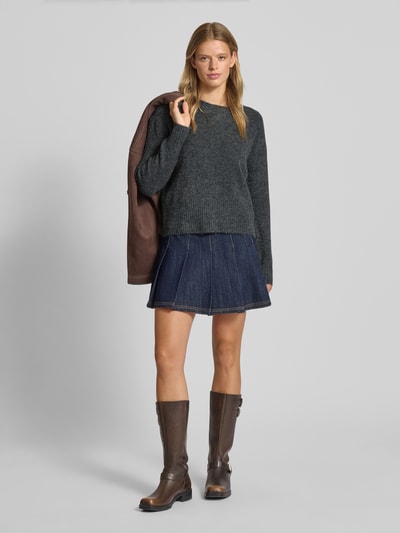 Pepe Jeans Sweter z dzianiny o kroju regular fit z dodatkiem wełny model ‘CECIL’ Ciemnoszary melanż 1