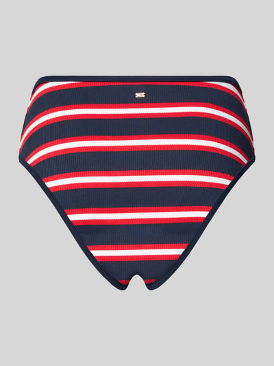 Produktfoto, Bikini-Hose aus geripptem Material von TOMMY HILFIGER mit Allover-Streifenmuster in Blau, Rot und Weiß, strukturierte Oberfläche