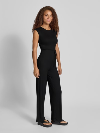 EDITED Jumpsuit mit Rundhalsausschnitt und Bindegürtel Black 1
