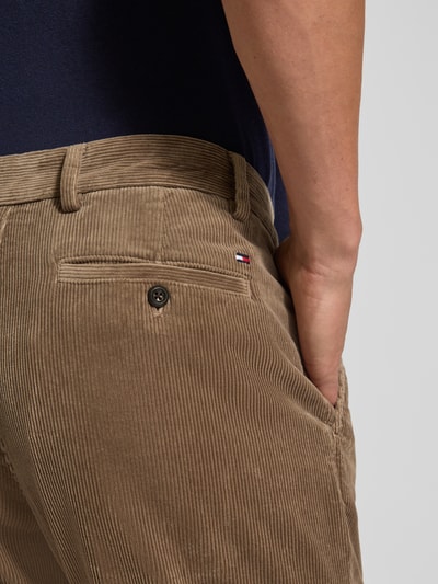 Tommy Hilfiger Tapered Fit Cordhose aus reiner Baumwolle Taupe 3