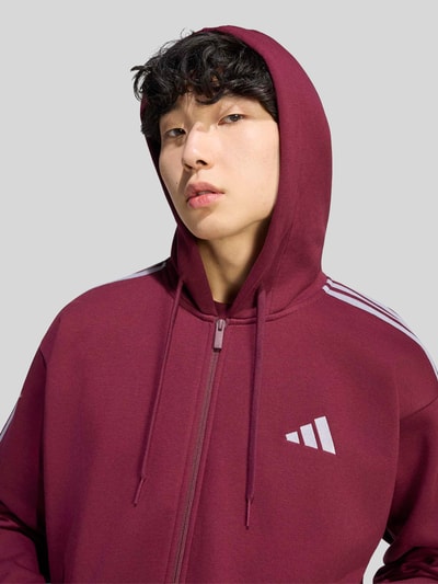 adidas Sportswear Regular Fit Kapuzenjacke aus Baumwoll-Mix mit 3-Streifen-Design Dunkelrot 3