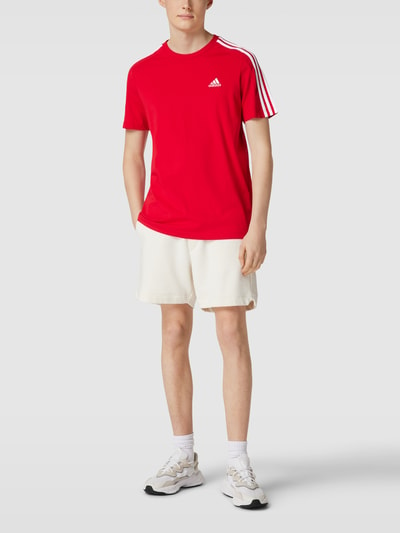 ADIDAS SPORTSWEAR T-Shirt mit Label-Stitching Rot 1