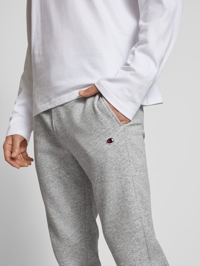 CHAMPION Regular fit sweatpants met logostitching Middengrijs gemêleerd - 3