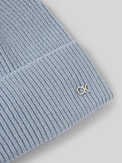 CK Calvin Klein Beanie aus Wolle-Kaschmir-Mix mit Label-Applikation Hellblau 2