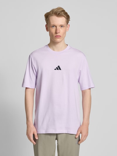 adidas Sportswear T-Shirt mit Label-Stitching und Rundhalsausschnitt Lavender 4