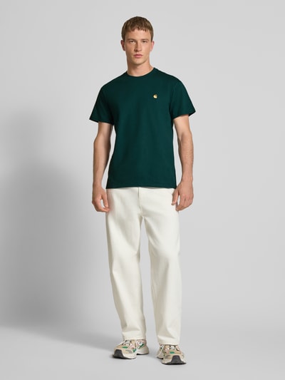 Carhartt Work In Progress T-Shirt mit Label-Stitching und Rundhalsausschnitt Dunkelgruen 1