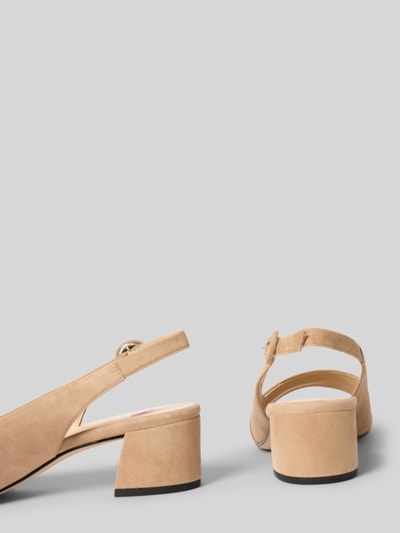 Productfoto, Midheels uit leer met blokhak van Högl, beige leer, afgerond model, riempje met doornsluiting, gladde zool, hakhoogte maat 40: 5 cm, schachthoogte: 5 cm, schachtbreedte: 4 cm