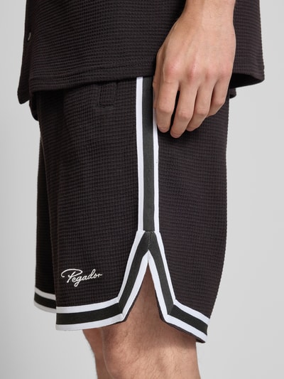 Pegador Szorty z dzianiny dresowej o kroju relaxed fit z fakturowanym wzorem model ‘Barkan’ Czarny 3