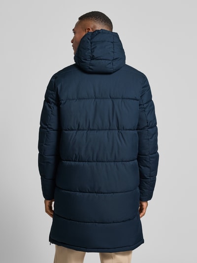 Christian Berg Men Steppmantel mit Kapuze und Eingrifftaschen Blau 5