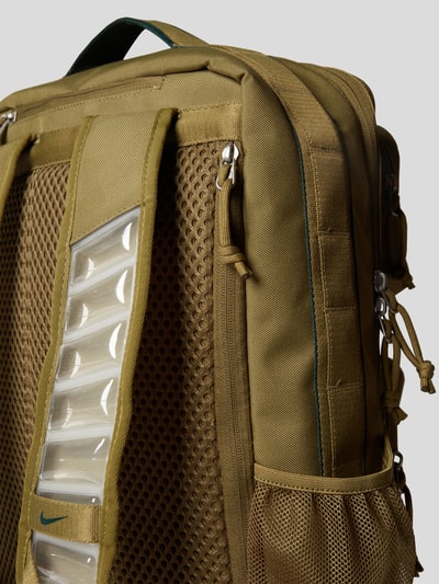 Nike Rucksack mit Label-Patch Khaki 3