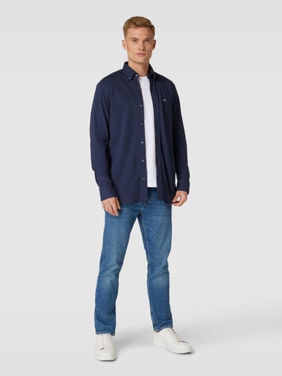 Gant Koszula casualowa o kroju regular fit z kołnierzykiem typu button down model ‘PIQUE’ Granatowy 1