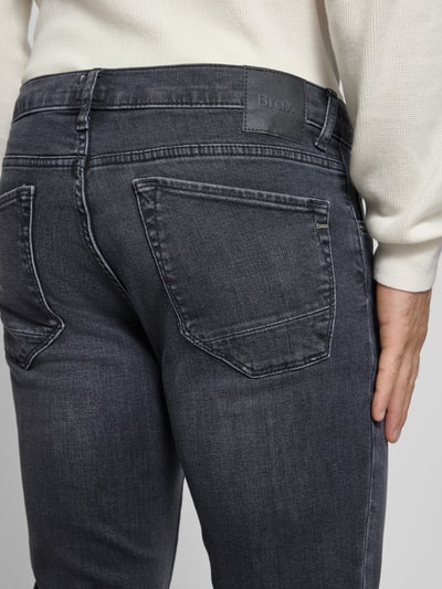 Brax Jeansy o kroju slim fit z 5 kieszeniami model ‘Chuck’ Ciemnoszary 3
