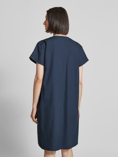 Jake*s Casual Knielanges Kleid mit V-Ausschnitt Dunkelblau 5