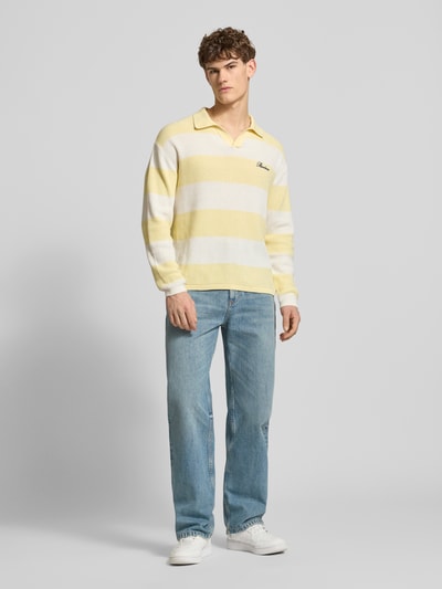 REVIEW Baggy Jeans im Used-Look Blau 1