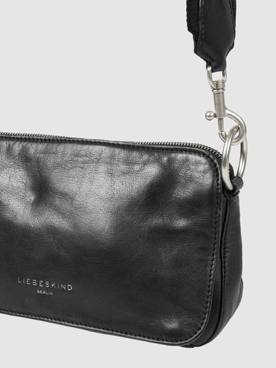 LIEBESKIND BERLIN Crossbody Bag aus Leder Modell 'Clarice' Black 3