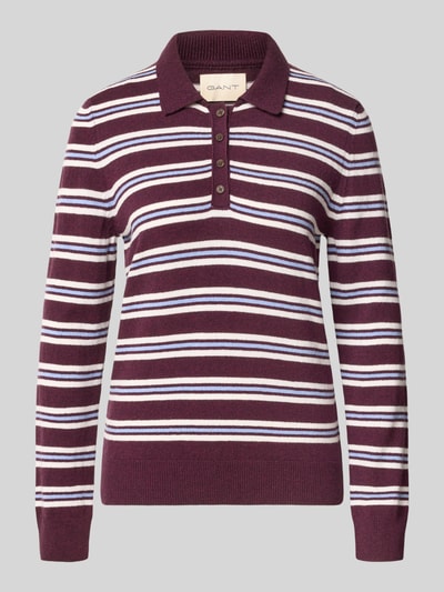 Produktfoto, gestreifter Regular Fit Pullover aus reiner Wolle von GANT in Lila mit weißen und dunkelroten Streifen, Damen Pullover von GANT