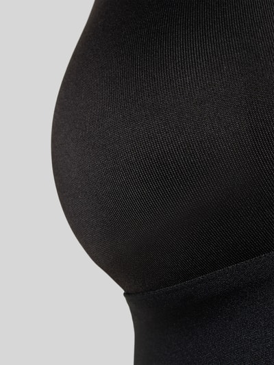 Frauenmodel trägt Slim Fit BH mit Logo-Stitching von Calvin Klein Underwear, schwarze Textur, elastischer Mix, Detailaufnahme.