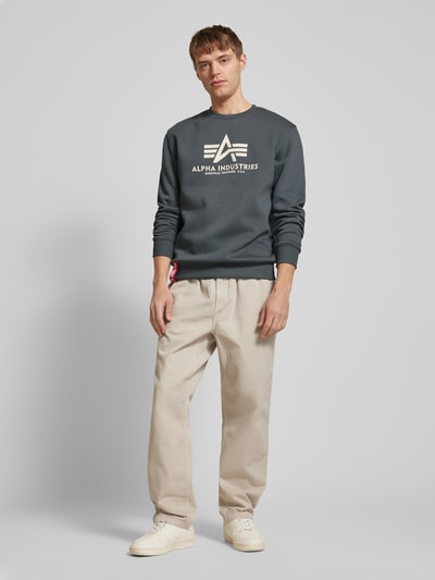 Alpha Industries „BASIC SWEATER” z nadrukiem z logo  Ciemnoszary 1