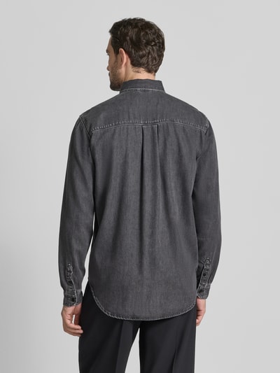 Armedangels Relaxed Fit Freizeithemd aus Bio-Baumwoll-Lyocell-Mix Modell 'GAVRAA' Mittelgrau 5