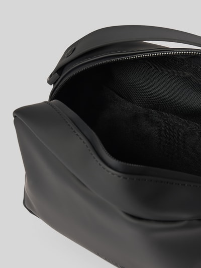 RAINS Crossbody Bag mit Logo-Prägung Modell 'Box' Black 5