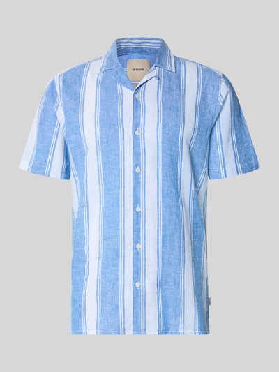 Produktfoto, Regular Fit Leinenhemd aus Baumwoll-Leinen-Mix Modell 'CAIDEN' von Only & Sons, Optik:Allover-Muster gestreift in Blau-Weiß, mit durchgehender Knopfleiste, Resortkragen, Rückenpasse, Kurzarm, leichte Struktur