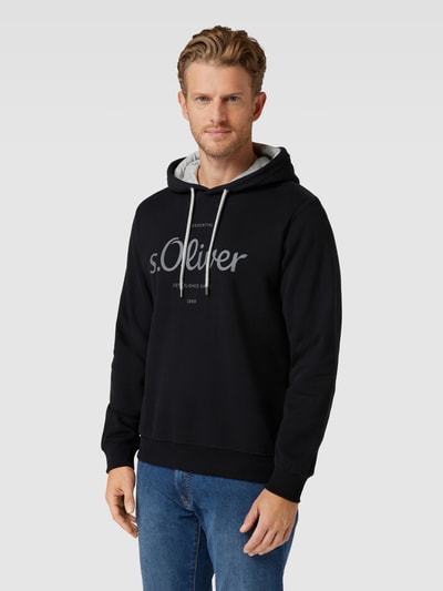 s.Oliver RED LABEL Hoodie mit Logo-Print und Kapuze mit Tunnelzug Black 4